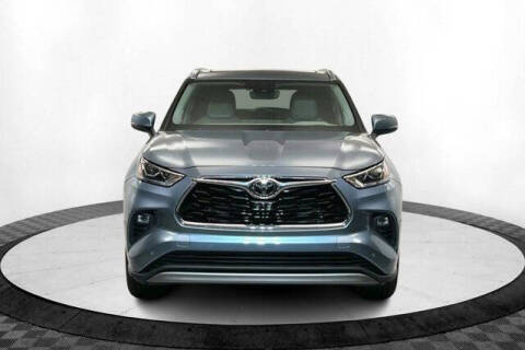 2022 Toyota Highlander Platinum