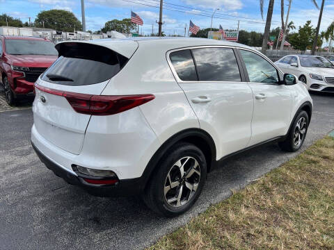 2022 Kia Sportage LX