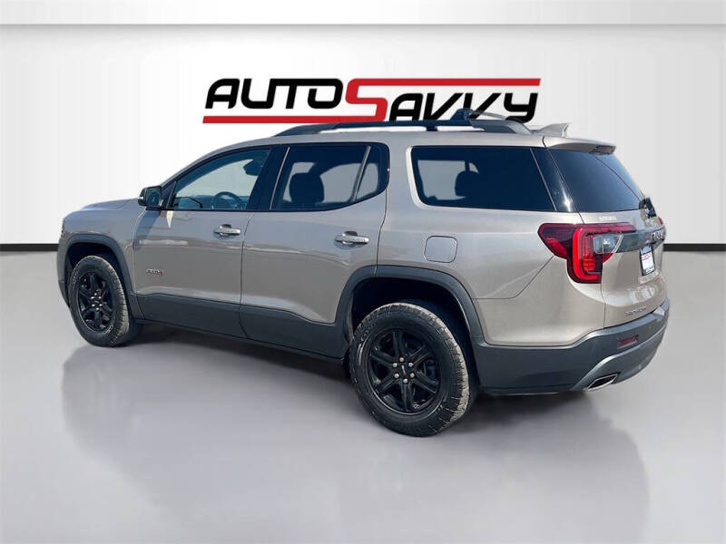 2022 GMC Acadia AT4