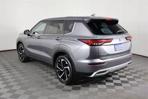 2023 Mitsubishi Outlander SE