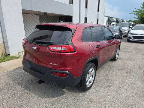 2016 Jeep Cherokee Sport
