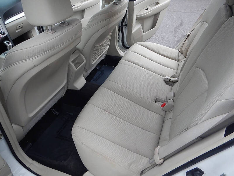 2010 Subaru Outback 2.5i Premium