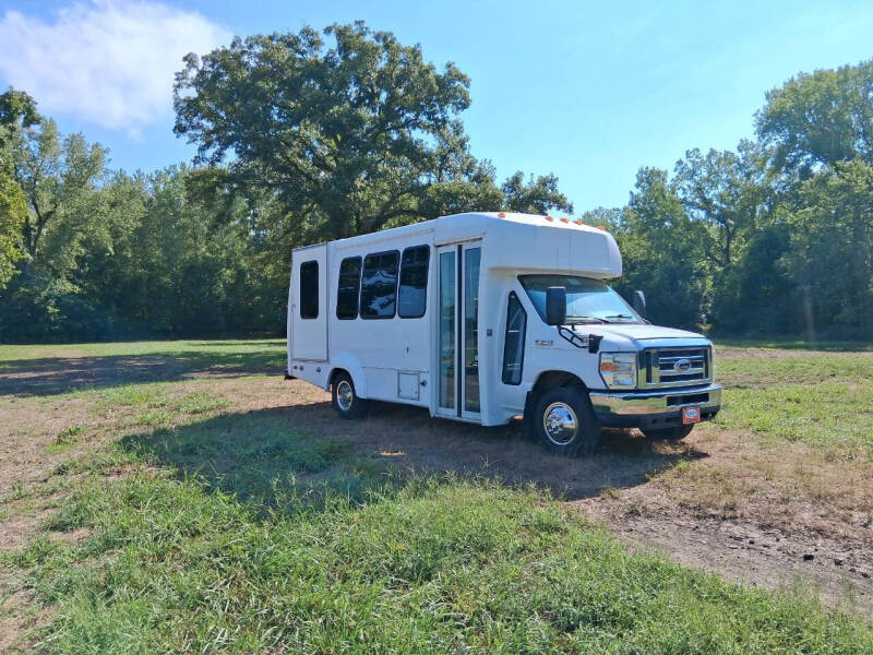 2011 Ford E-Series E-350 SD