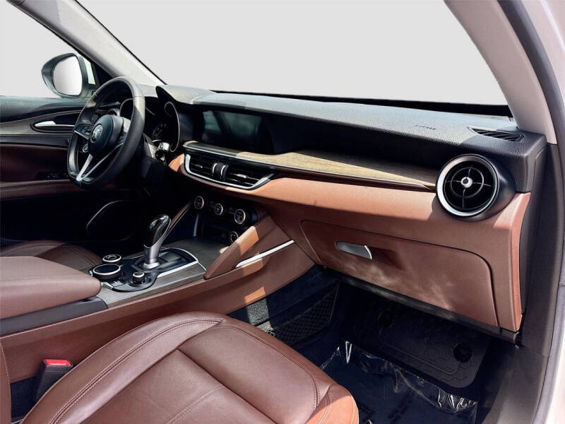 2018 Alfa Romeo Stelvio Ti