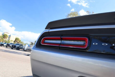 2015 Dodge Challenger SRT Hellcat