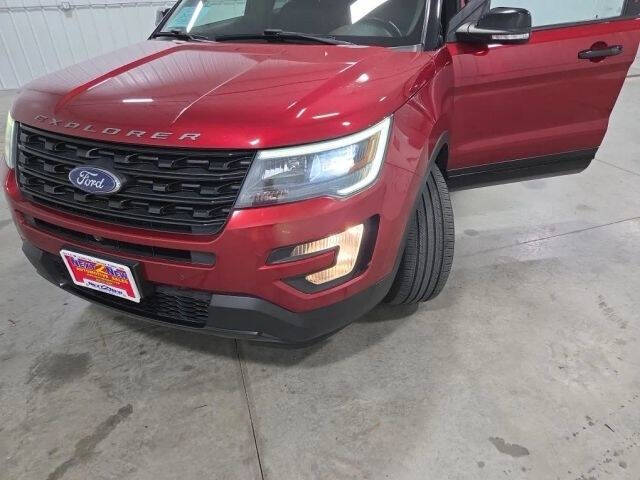 2016 Ford Explorer Sport