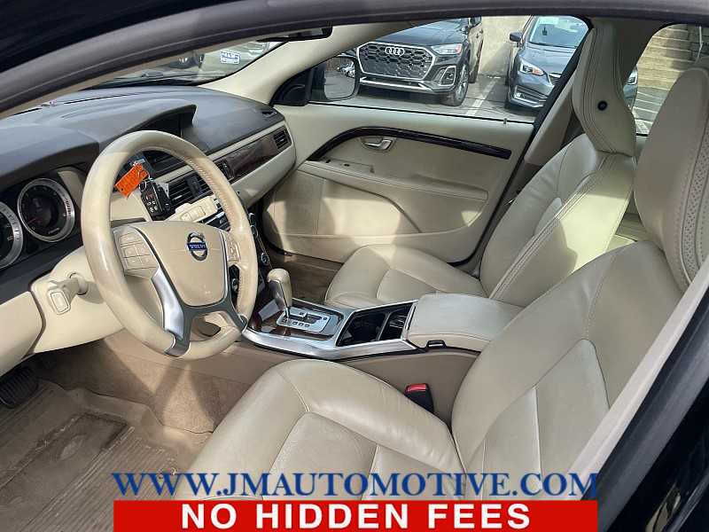 2012 Volvo XC70 T6 Platinum