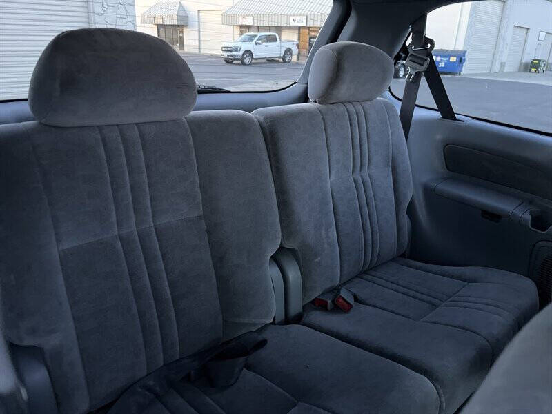 2002 Toyota Sienna LE