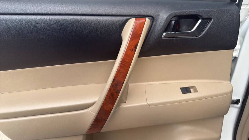 2012 Toyota Highlander Limited