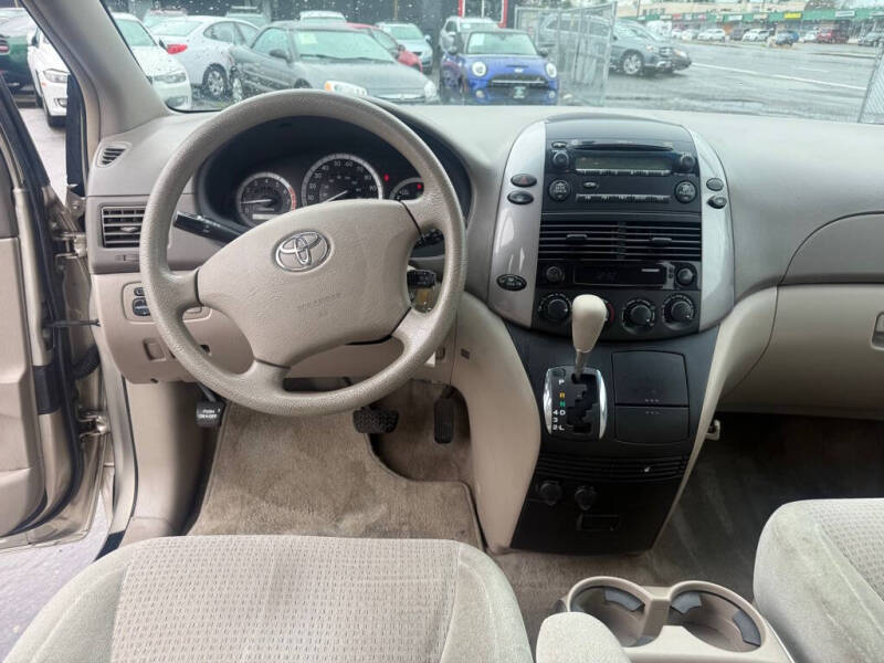 2006 Toyota Sienna