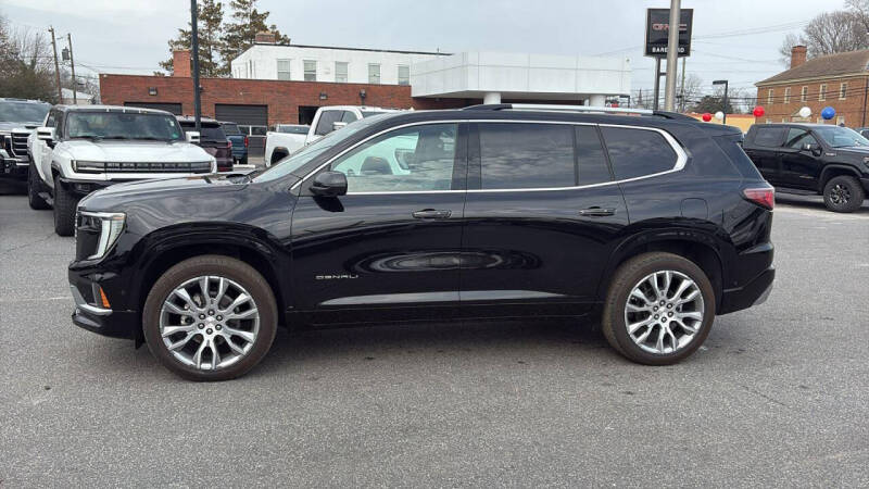 2025 GMC Acadia Denali
