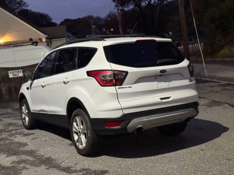 2018 Ford Escape SE