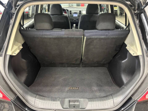 2011 Nissan Versa 1.8 SL