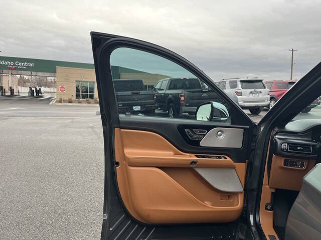 2020 Lincoln Aviator Black Label