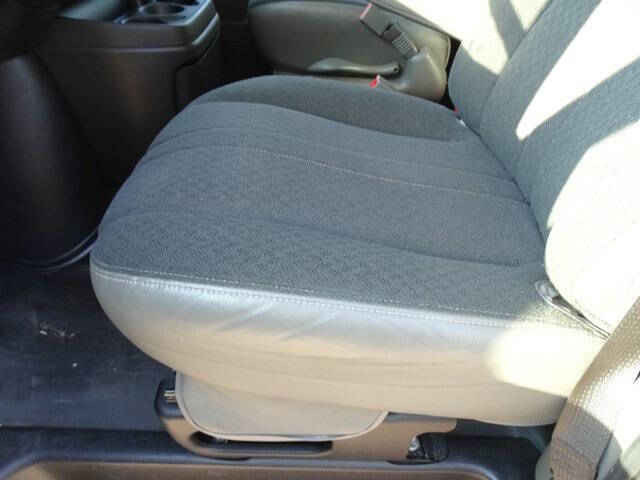 2023 Chevrolet Express 2500