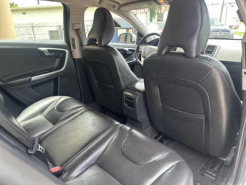 2015 Volvo V60 T5 Drive-E Premier