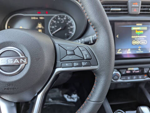 2025 Nissan Versa SR