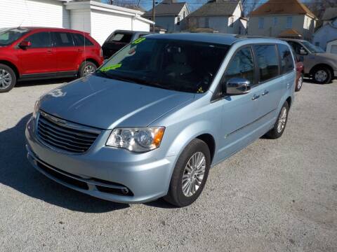 2013 Chrysler Town and Country for sale at SEBASTIAN AUTO SALES INC. in Terre Haute IN