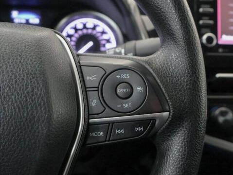 2022 Toyota Camry Hybrid LE