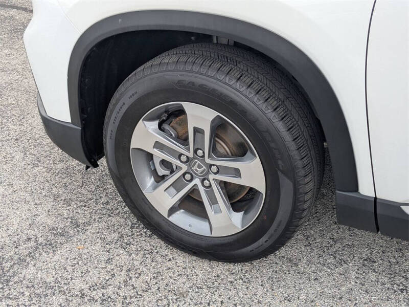 2024 Honda Pilot EX-L w/Rear Captain's Chairs