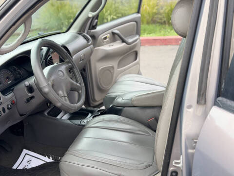 2002 Toyota Sequoia SR5