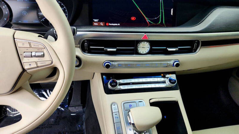 2020 Genesis G90