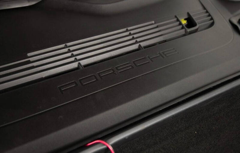 2023 Porsche 718 Cayman GT4 RS