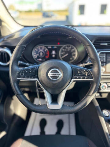 2021 Nissan Versa SR