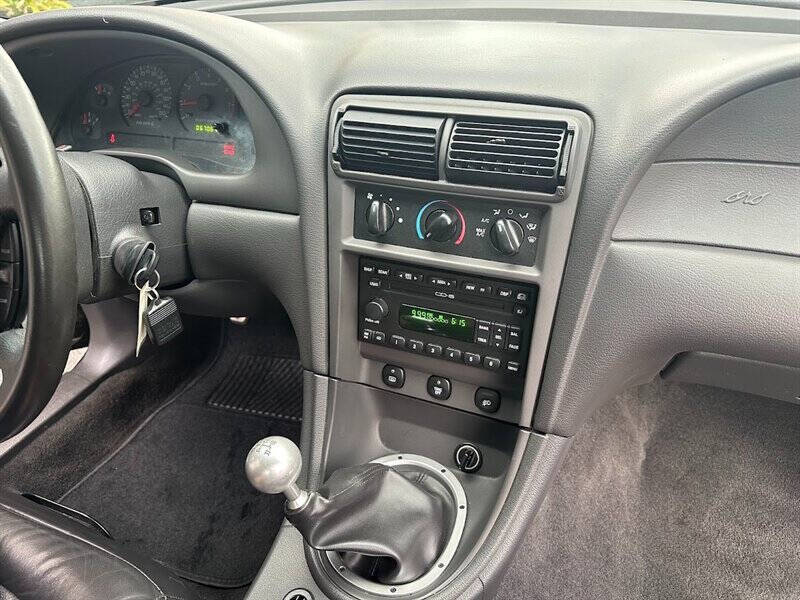 2001 Ford Mustang Bullitt