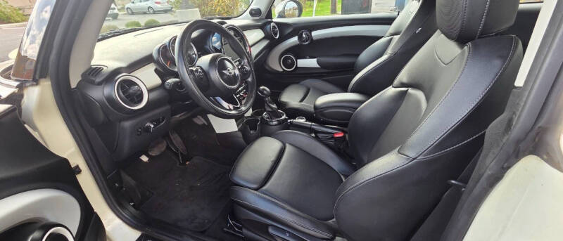 2015 MINI Hardtop 2 Door Cooper