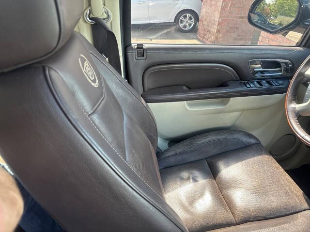 2011 Cadillac Escalade Platinum Edition