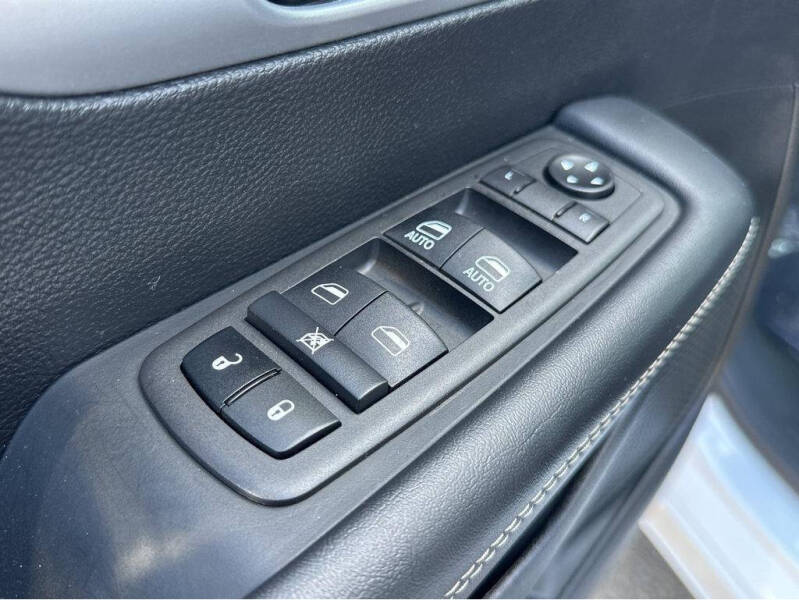 2024 Chrysler Pacifica Touring