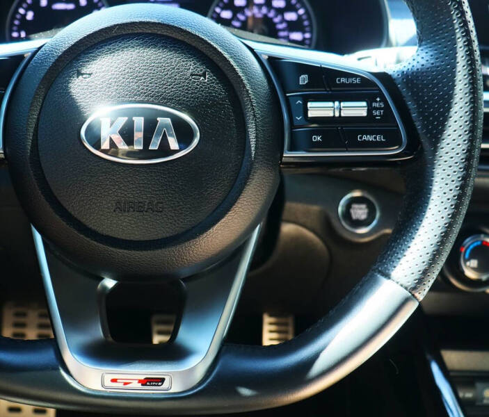 2021 Kia Forte GT Line