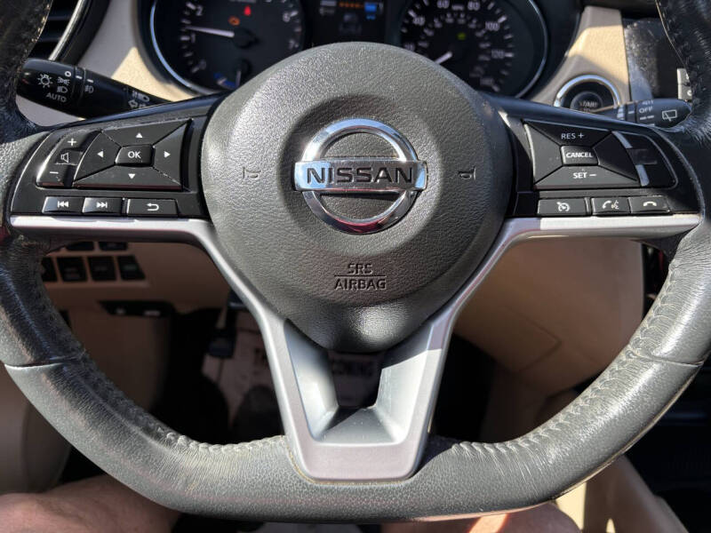 2017 Nissan Rogue Hybrid SV