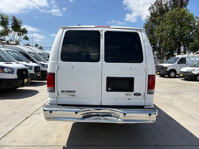 2009 Ford E-Series E-350 SD XLT