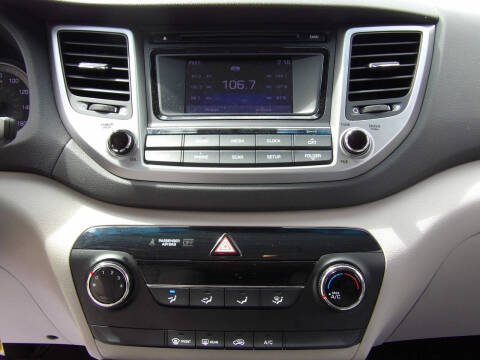 2016 Hyundai Tucson SE