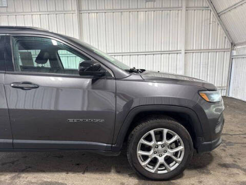 2022 Jeep Compass Latitude Lux