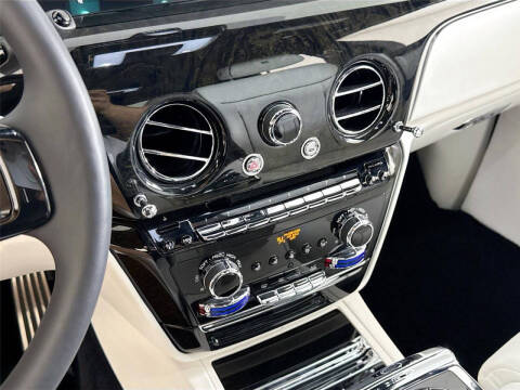 2023 Rolls-Royce Phantom