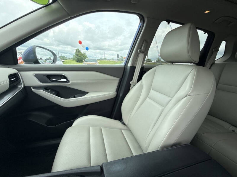 2021 Nissan Rogue SV