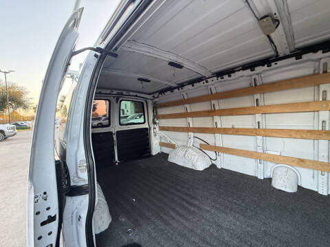 2018 GMC Savana 2500