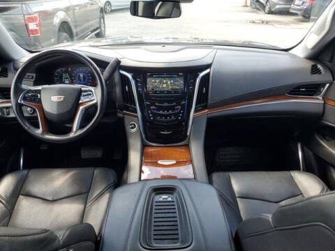 2020 Cadillac Escalade ESV Luxury