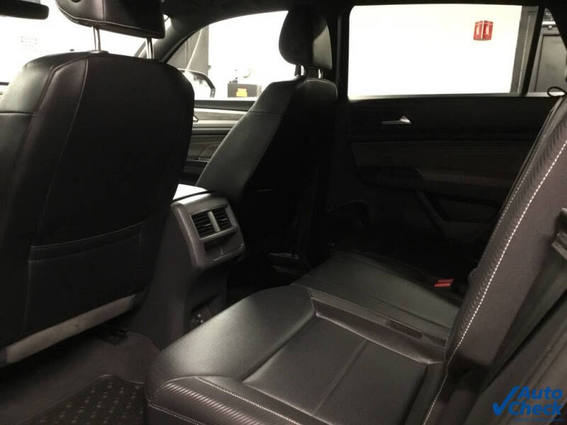 2021 Volkswagen Atlas Cross Sport SE 4Motion