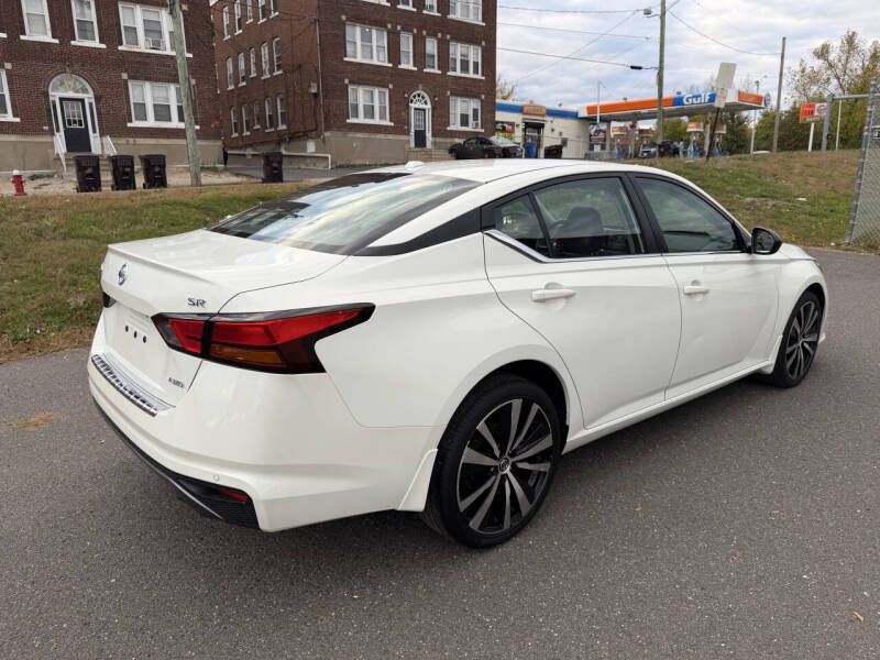 2021 Nissan Altima 2.5 SR