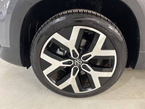 2023 Volkswagen Taos SEL 4Motion