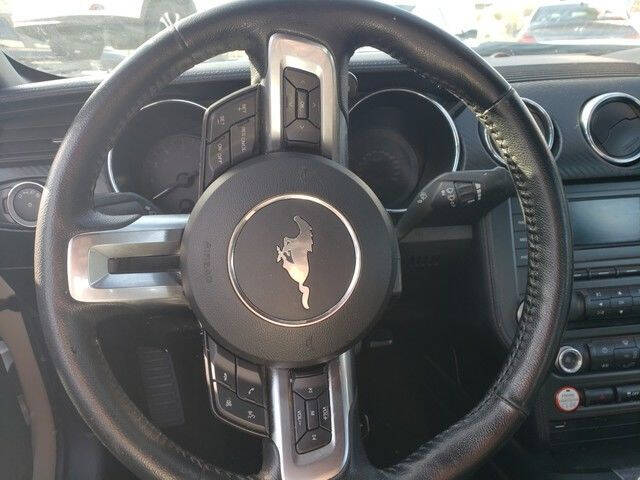 2016 Ford Mustang V6