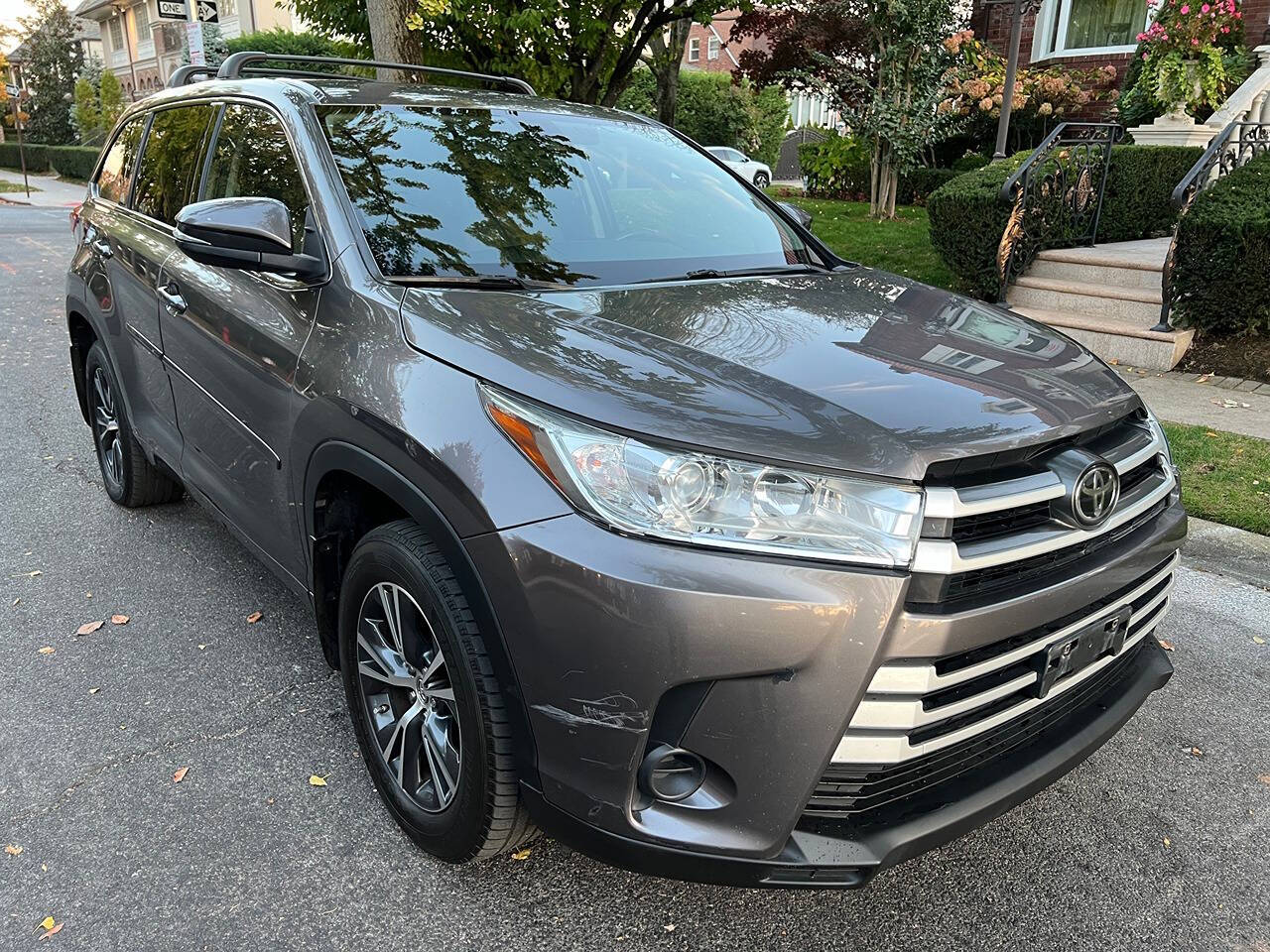 2017 Toyota Highlander for sale at VLD HOLDING INC. in Brooklyn, NY