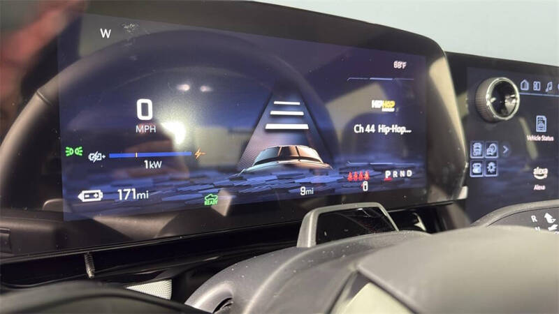 2025 Chevrolet Silverado EV RST