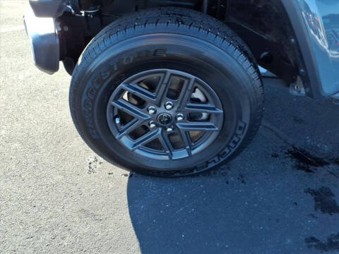 2024 Jeep Gladiator Sport