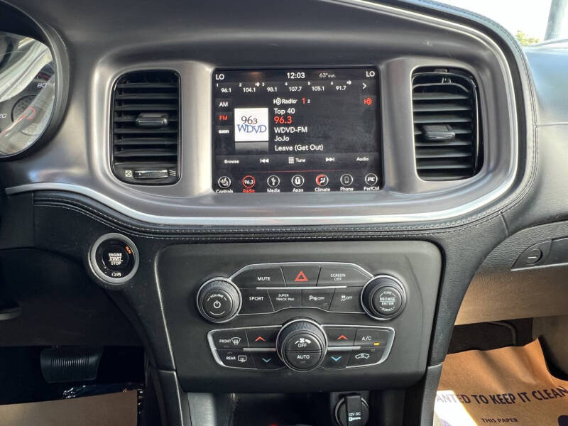 2019 Dodge Charger SXT