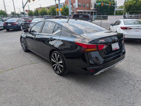 2022 Nissan Altima 2.5 SR